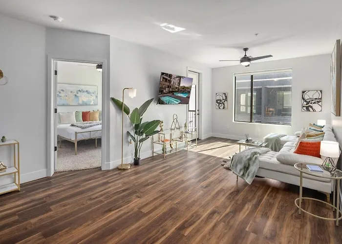 Escape To The Sage 2 Bedroom Town *
